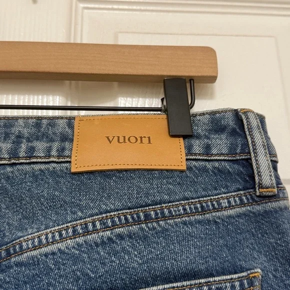 NWT Vuori Vintage Jean Classic Fit 30 in Medium Wash Denim